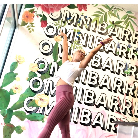 Meet your Posher, Jessica - Picture 1 of 1